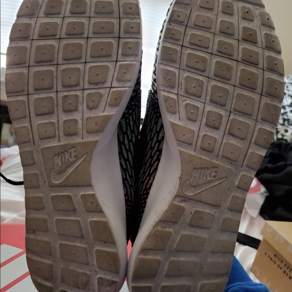Size 11. Nike Roshe NM Flyknit - Picture 5 of 5